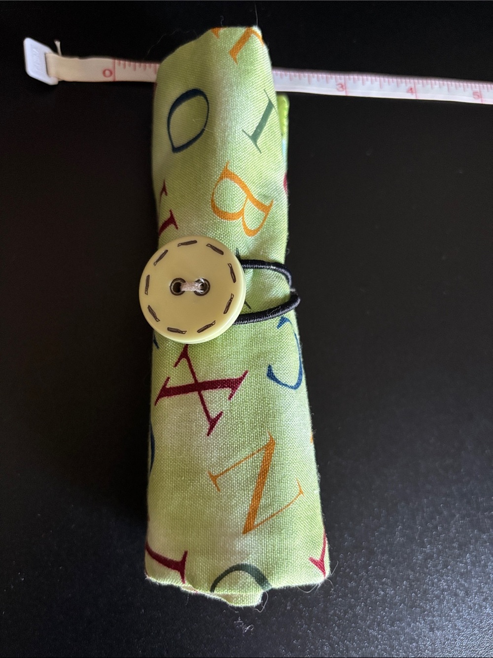 Handmade kids crayon roll up pouch, crayons included - Picture 3 of 3